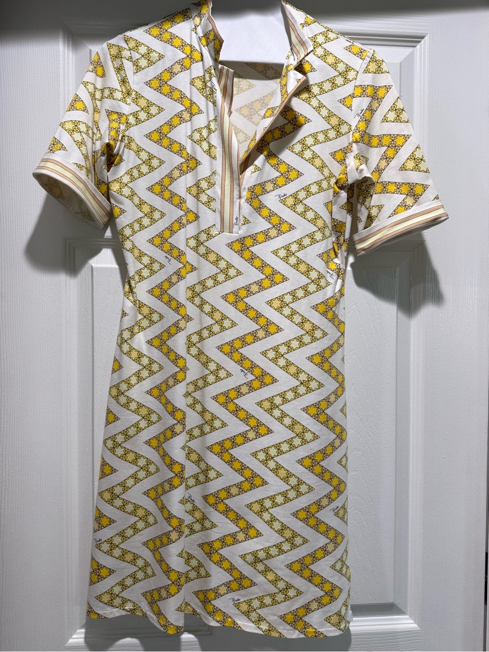 Emilio Pucci Yellow and White Zigzag Short-Sleeve Dress